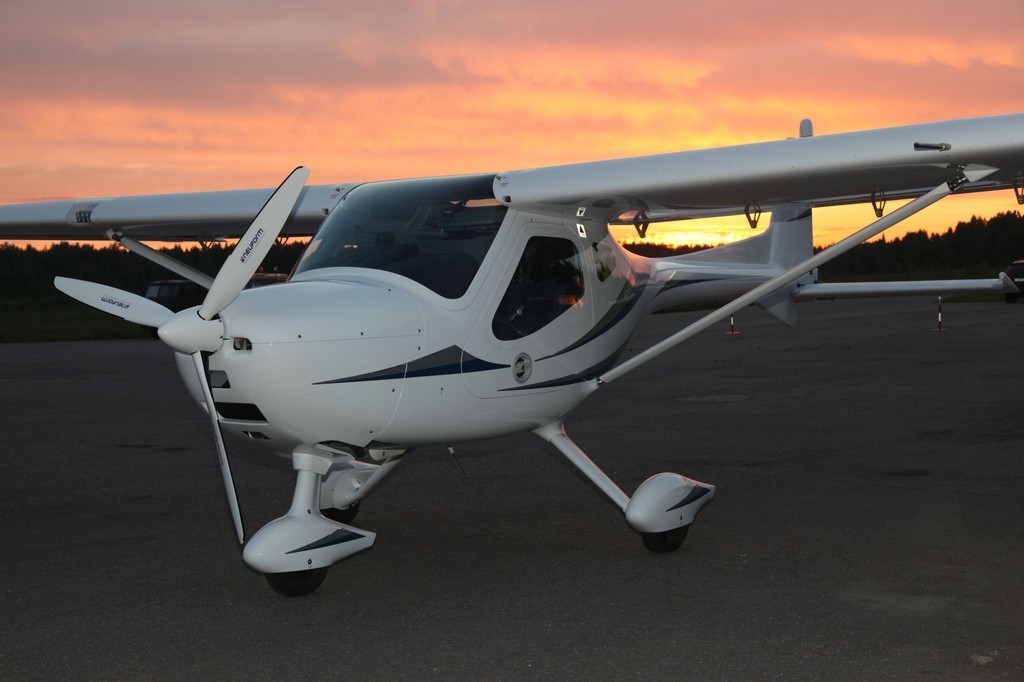 Remos GX Light sport aircraft seller/dealer in USA & India JetExe