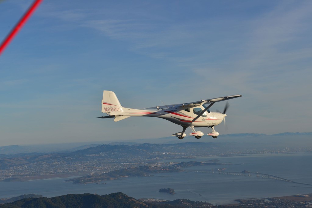 Remos GX Light sport aircraft seller/dealer in USA & India JetExe
